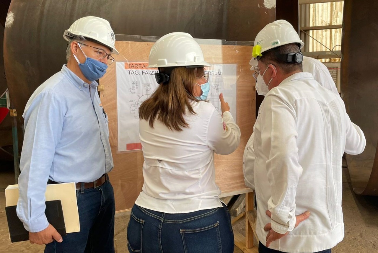 José Manuel Pozos y la Secretaria de Energía Rocío Nahle abordaron temas de proyectos energéticos que reactivarán el empleo y la economía de Tuxpan.