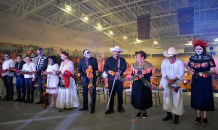 Zenyazen y la SEV logran récord mundial con altar del Día de Muertos más grande del mundo