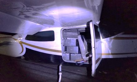 Ejército Mexicano, Fuerza Aérea Mexicana y Guardia Nacional aseguran aeronave con aproximadamente 469 kilogramos de posible cocaína en Sinaloa