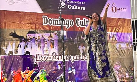 Celebran a mamás tuxpeñas en Domingo Cultural