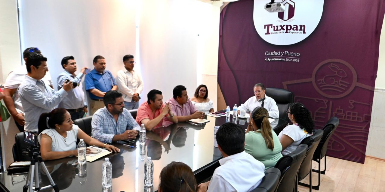 “Iluminamos Tuxpan, Transformamos Tuxpan”: alcalde José Manuel Pozos Castro.