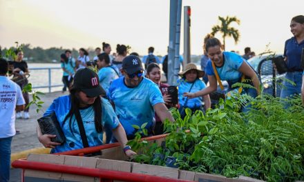 Un éxito el Papaqui del “Ambientón: Festival Ecológico”, en Tuxpan