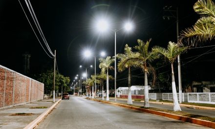 Inicia la instalación de 6,355 luminarias LED, del nuevo alumbrado público de Tuxpan