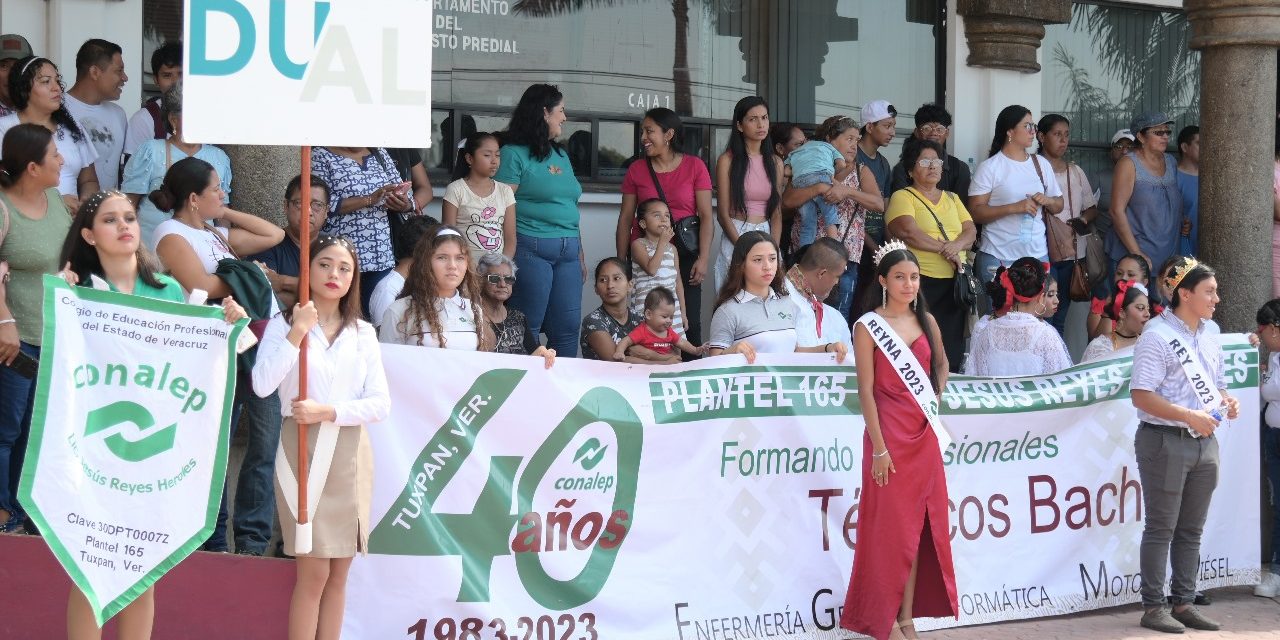 Gobierno de Tuxpan felicitó al Conalep 165, por su 40 aniversario