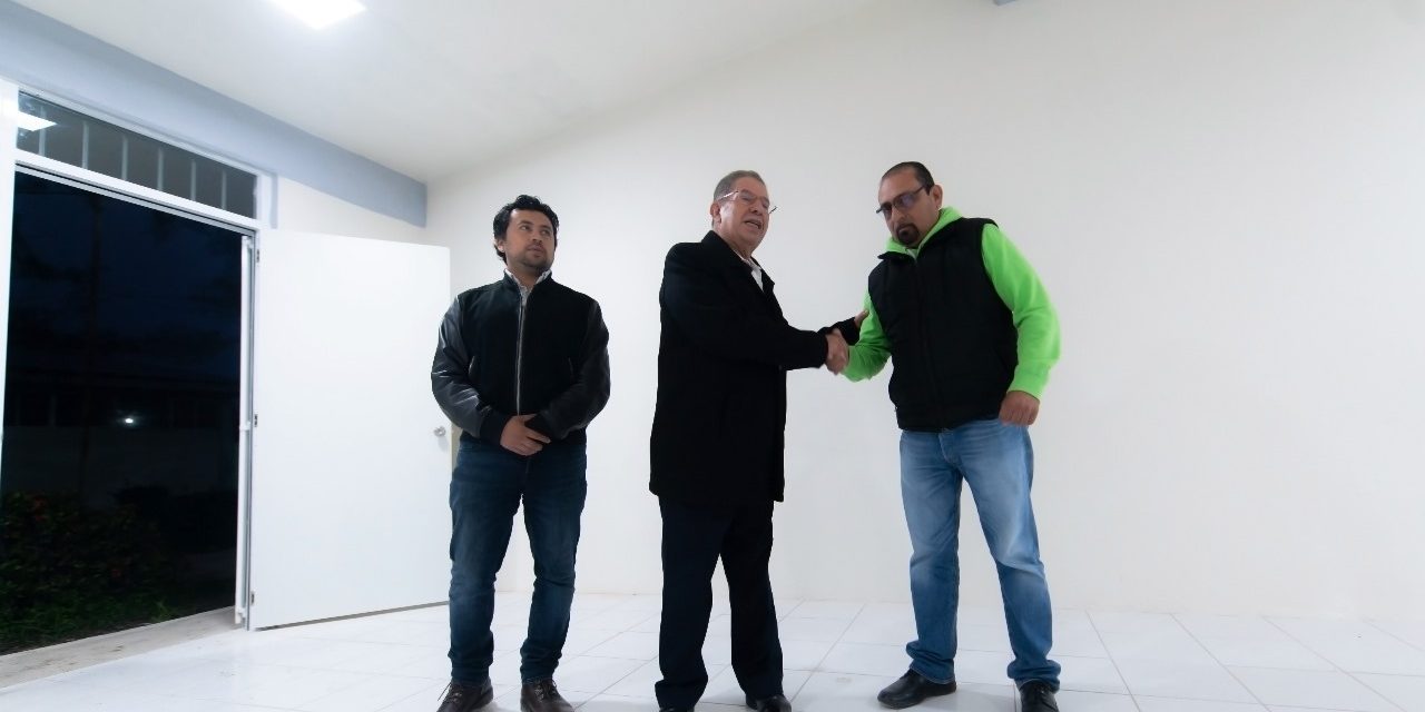 Alcalde José Manuel Pozos Castro supervisó la terminación y avances de obra, en varias escuelas