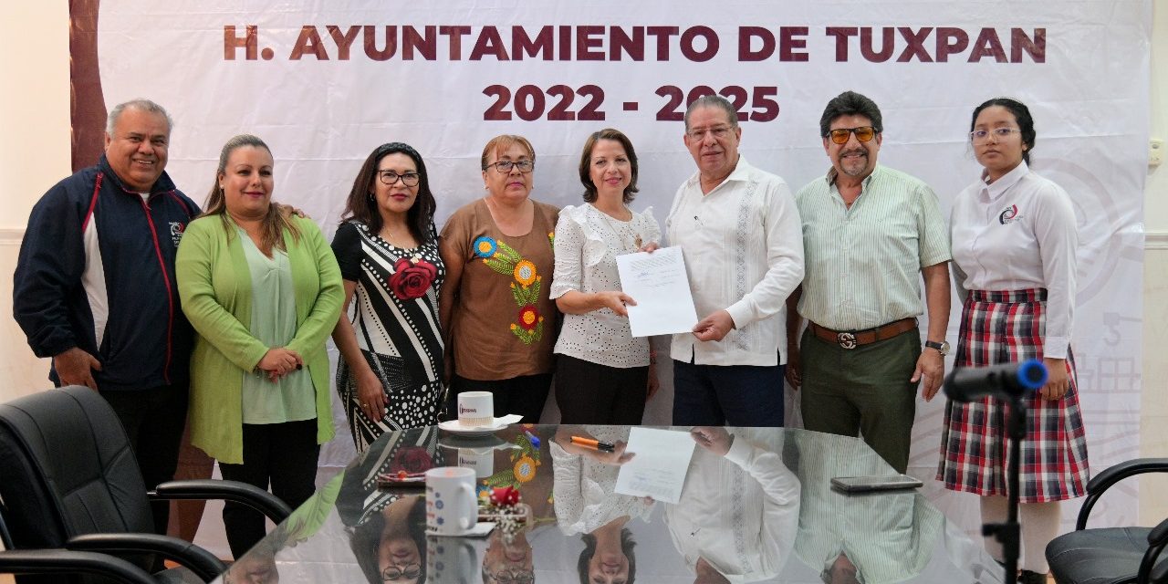 El Programa “Escuela Garantizada Escritura Garante”, beneficia al Telebachillerato “Anáhuac”