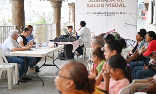 La Jornada de Salud Visual sigue beneficiando a familias tuxpeñas