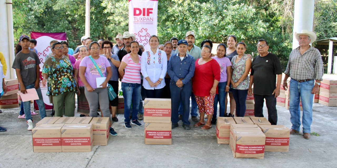 Entrega DIF Tuxpan despensas a grupos de atención prioritaria