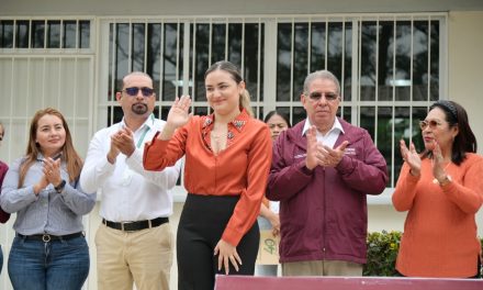 El H. Ayuntamiento de Tuxpan inauguró más techados en escuelas primarias y un aula en el CONALEP
