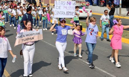 Con marcha pacífica y jornada de salud, DIF Tuxpan conmemora el Día de la Mujer