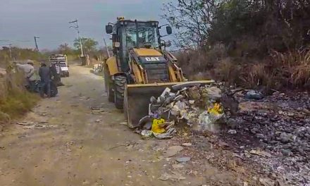 Limpia Pública erradica basureros clandestinos ubicados en el camino a Juan Lucas