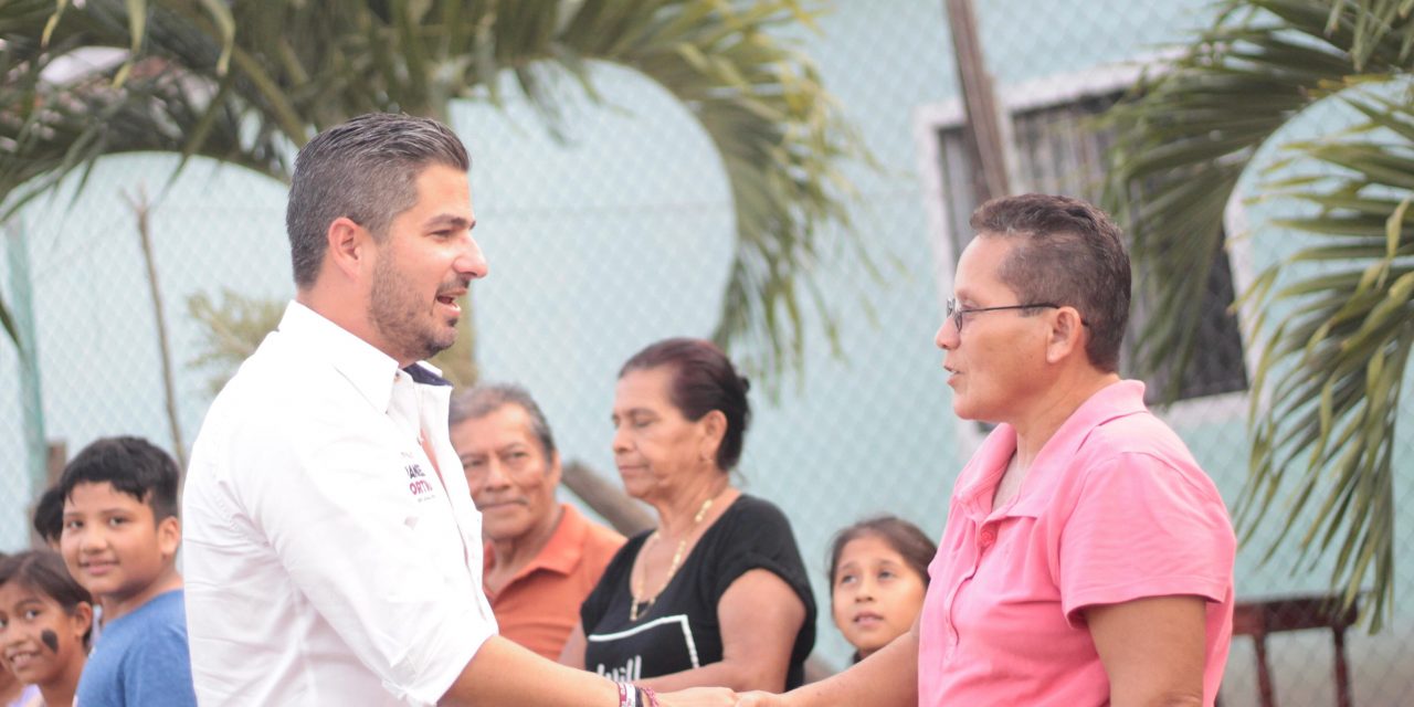 Daniel Cortina legislará a lado de los maestros y jóvenes del distrito III