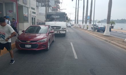 CHOQUE FRENTE A BANORTE