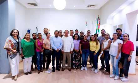 Tuxpan renovó el Consejo Municipal de Participación Social en la Educación.