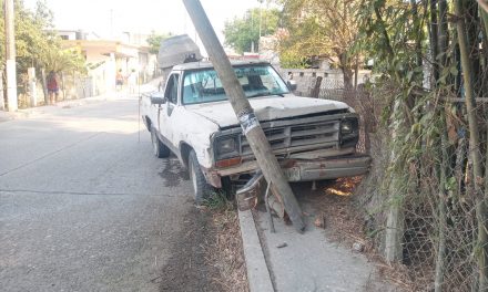 COLISIONA Y HUYE DEL LUGAR
