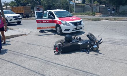 Colisión en la Avenida Manuel Maples
