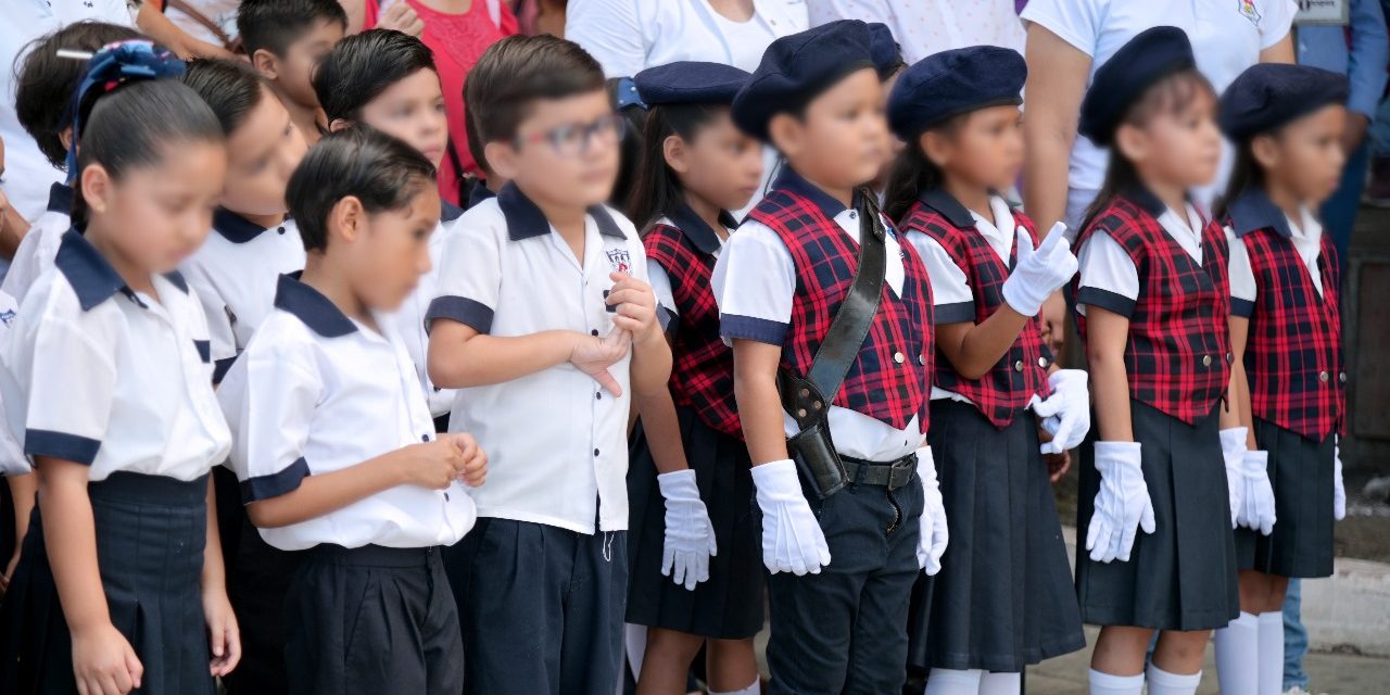 Jardín de Niños “José L. Garizurieta” participa en Lunes Cívico