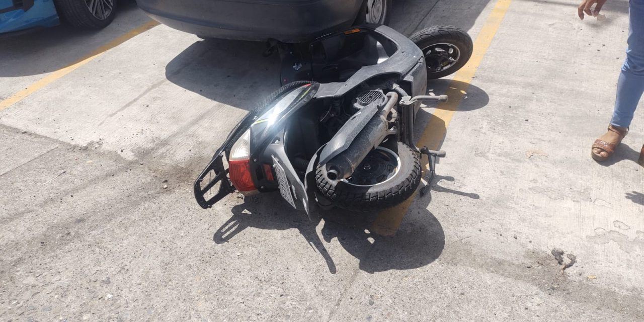 AVEO COLISIONA A ITÁLIKA EN LA CALZADA