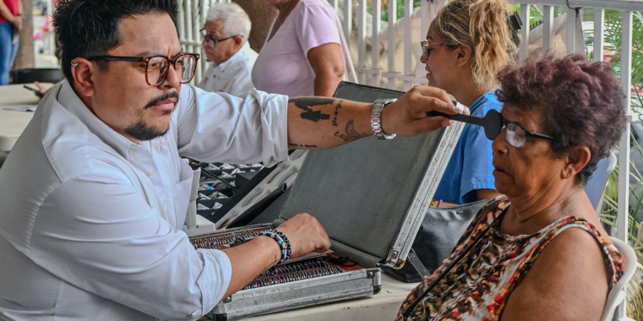 Adultos y estudiantes son beneficiados con la Jornada de Salud Visual organizada por la Sindicatura Única