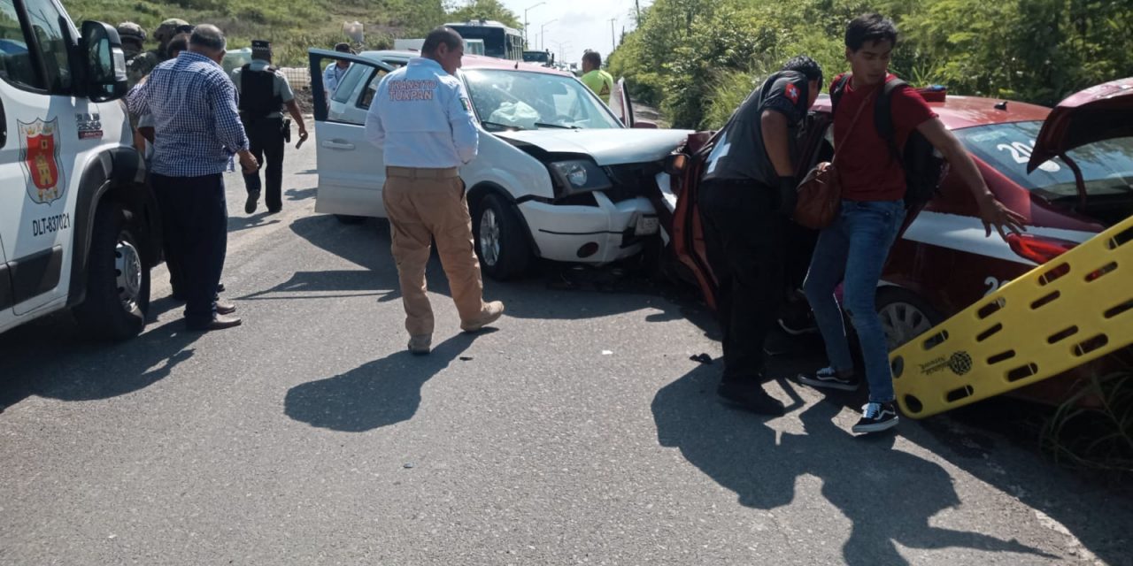 IMPACTANTE ACCIDENTE AUTOMOLÍSTICO EN LA CARRETERA TUXPAN – TAMPICO