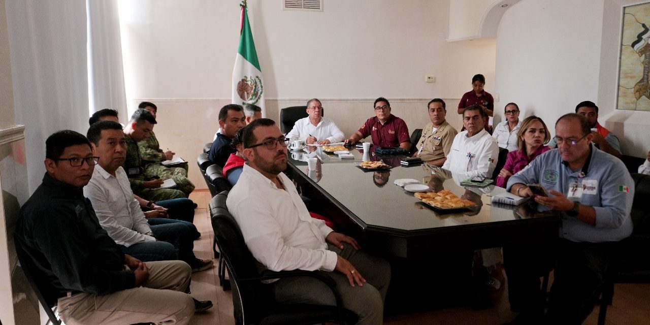 En Tuxpan, autoridades de los 3 niveles de gobierno participaron en una reunión de coordinación y seguimiento del huracán “Beryl”