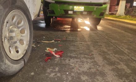 CHOCAN EN EL BOULEVARD FRENTE A INBURSA