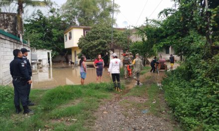 Ejército Mexicano aplica PLAN DN-III-E por incremento del Rio Cazones en Veracruz.