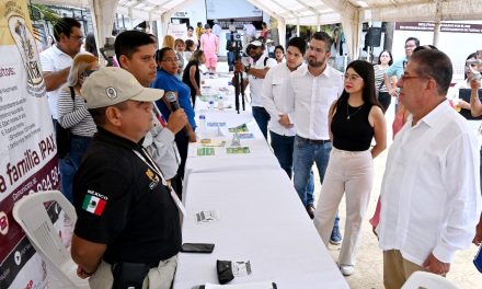 Se realizó en Tuxpan la jornada de “Reclutamiento Masivo”, en el que se ofertaron un gran número de vacantes