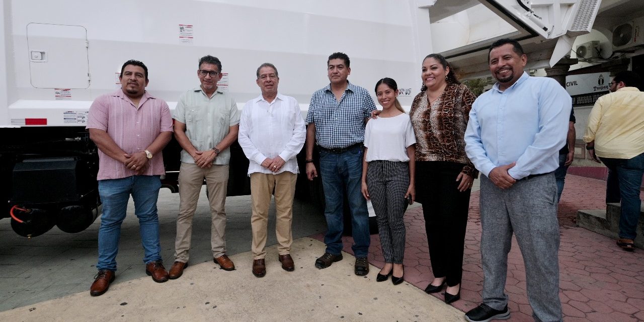 Nuevo camión compactador modelo 2025 se incorpora a la limpia pública de Tuxpan