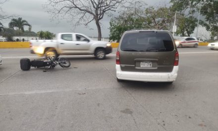 PONTIAC IMPACTA A ITÁLIKA
