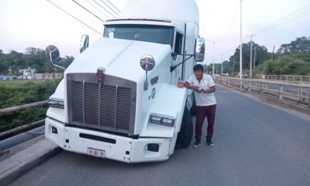 IMPACTA CONTRA UN BARANDAL