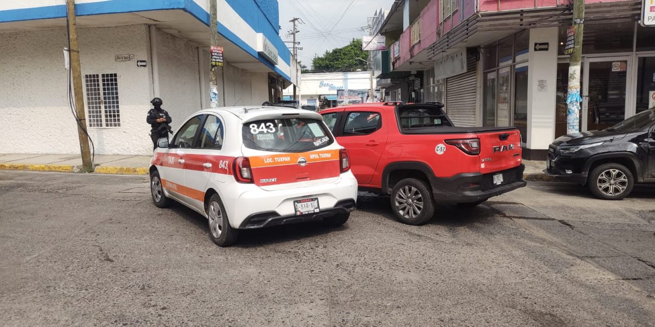 RAM CHOCA CON TAXI