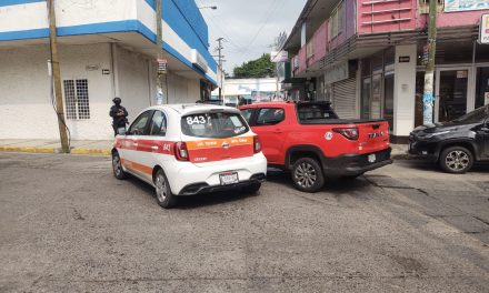 RAM CHOCA CON TAXI