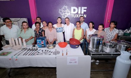 A través de proyectos productivos, Gobierno y DIF Tuxpan fomentan alternativas de autoempleo