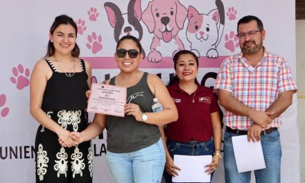 Todo un éxito la jornada de adopción de mascotas “Un Hogar para Todos”, en Tuxpan.