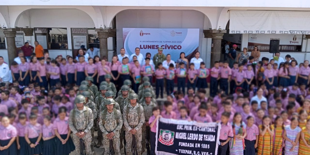 La Escuela Primaria “Miguel Lerdo de Tejada” participó en el Lunes Cívico