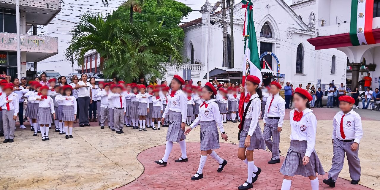 Participa primaria Antonia Nava en Lunes Cívico conmemorativo por el Aniversario de la Gesta Heroica de los Niños Héroes de Chapultepec