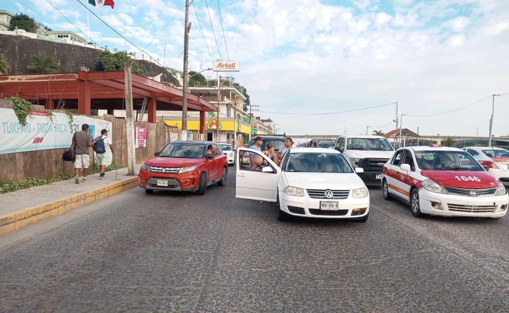 CHOQUE TRIPLE EN PLENO CENTRO