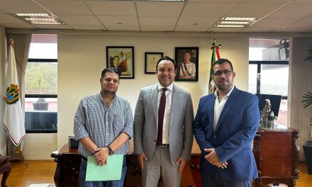 El alcalde de Tuxpan, Dr. Jesús Fomperoza Torres se reunió con el titular de SEFIPLAN, Mtro. José Luis Lima Franco