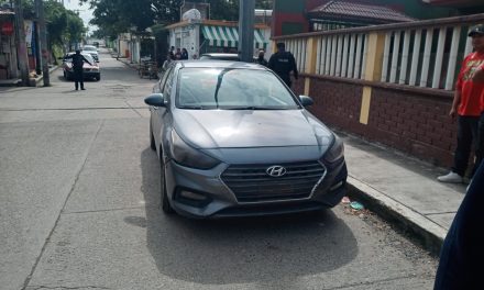 Taxi Vs Particular en la Pavón