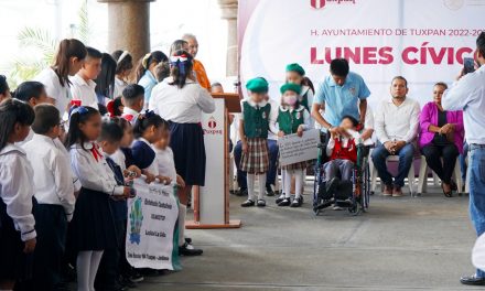 Realizan Lunes Cívico por el Día Internacional de las Personas con Discapacidad