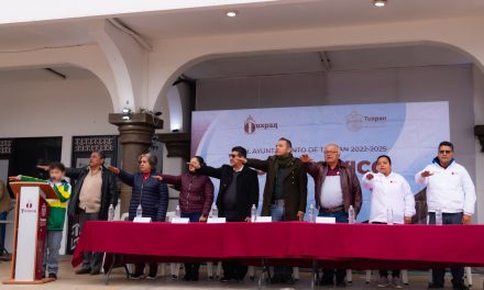 Con Lunes Cívico, el gobierno de Tuxpan conmemoró el aniversario del natalicio del Gral. Ignacio Allende