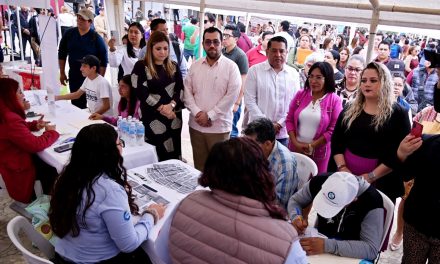 Empresas e instituciones de gobierno ofertan oportunidades laborales en la Feria del Empleo Tuxpan 2025