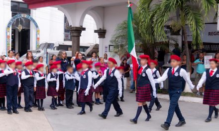 Gobierno de Tuxpan realiza Lunes Cívico por el Aniversario Luctuoso del Gral. Vicente Guerrero
