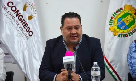 Informa diputado de Misantla su adhesión al Grupo Legislativo de Morena