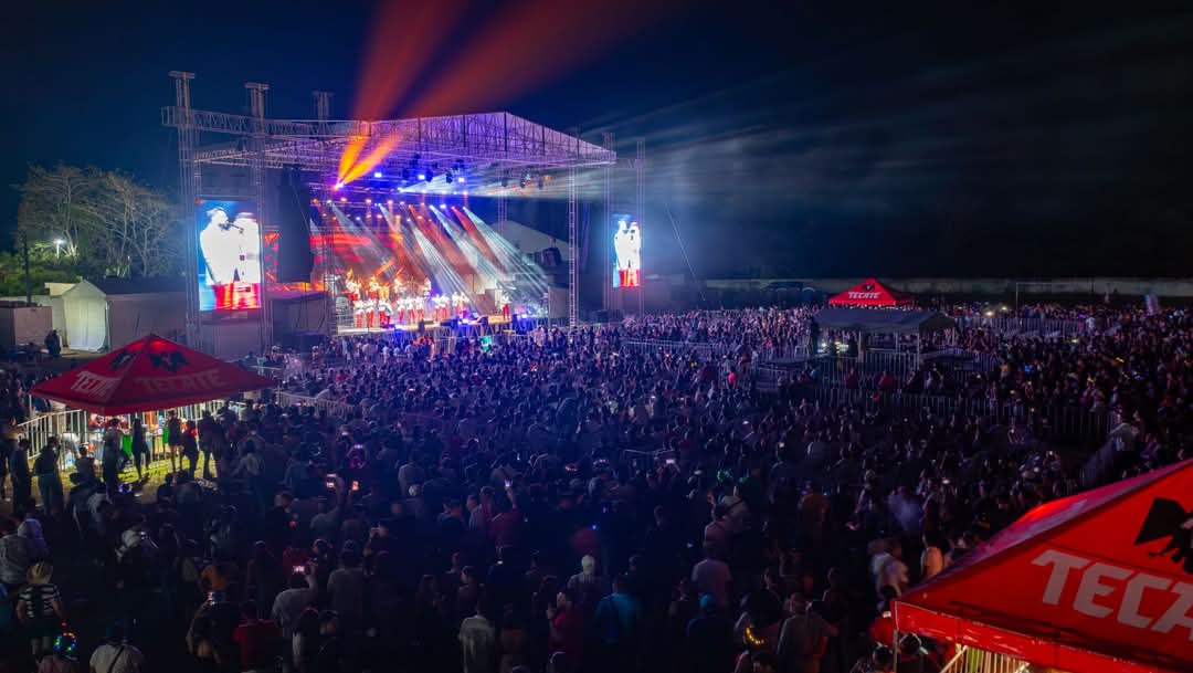 Impresionante y multitudinario primer paseo del Carnaval Tuxpan 2025