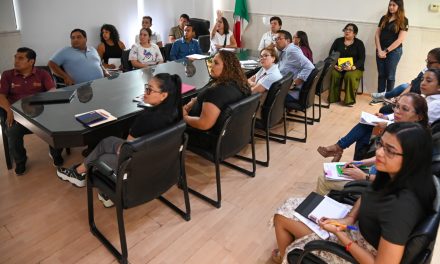 El Ayuntamiento de Tuxpan llevó a cabo el “Taller de Mejora Regulatoria”, dirigido a enlaces del Gobierno Municipal