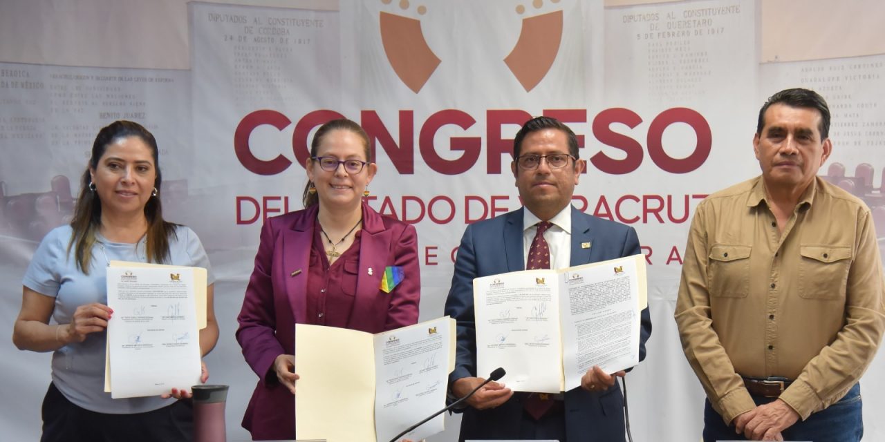 Firman Congreso y Universidad de Xalapa convenio de colaboración