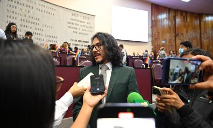 Que ingresos de tiendas escolares se queden en planteles, confía Carlos Marcelo Ruiz