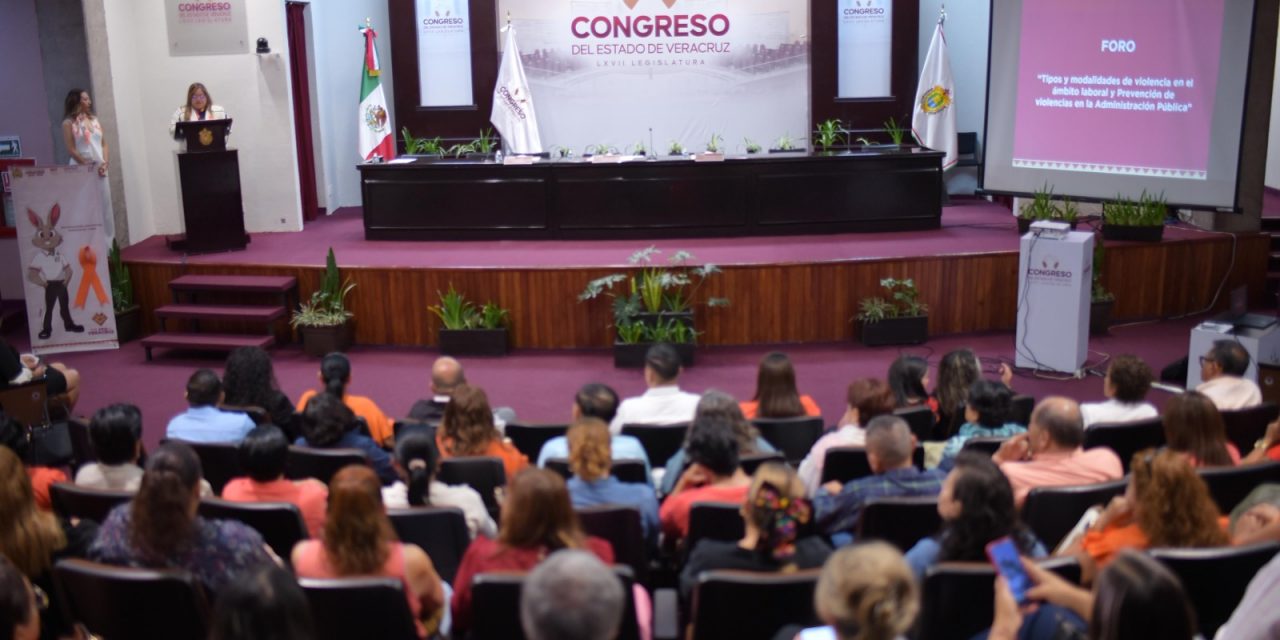 Realizan en el Congreso foro Tipos y modalidades de violencia en el ámbito laboral